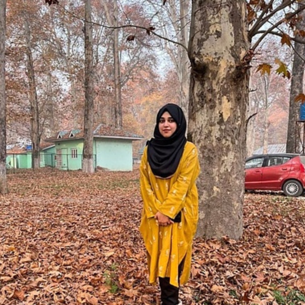 Mehreen Farooq Kimon Services