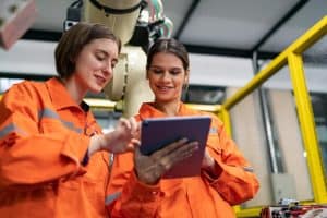 AI's Gender Divide: Reshaping Work and Pay in Britain