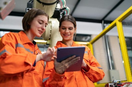AI's Gender Divide: Reshaping Work and Pay in Britain