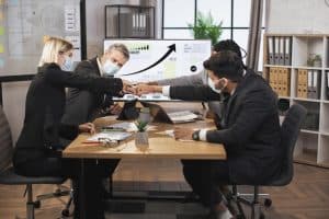 Why Large Enterprises Choose Outsourcing to Stay Competitive