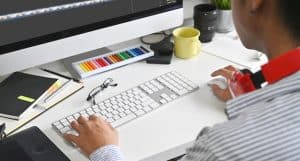 Why Smart Businesses Are Outsourcing Their Graphic Design