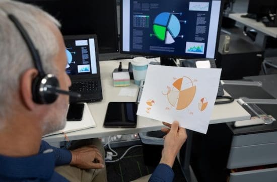 Call Centre KPIs That Separate Industry Leaders from Everyone Else