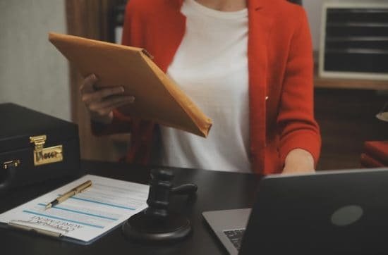 Mastering IOLTA Accounts for Lawyers to Ensure Ethical Compliance