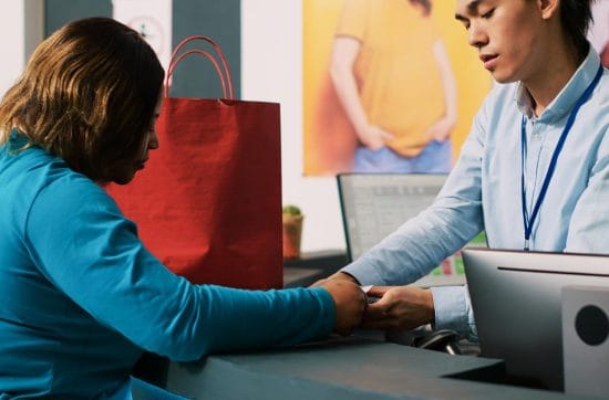 Outsourcing Retail Service Slashes Costs, Safeguards Loyalty.
