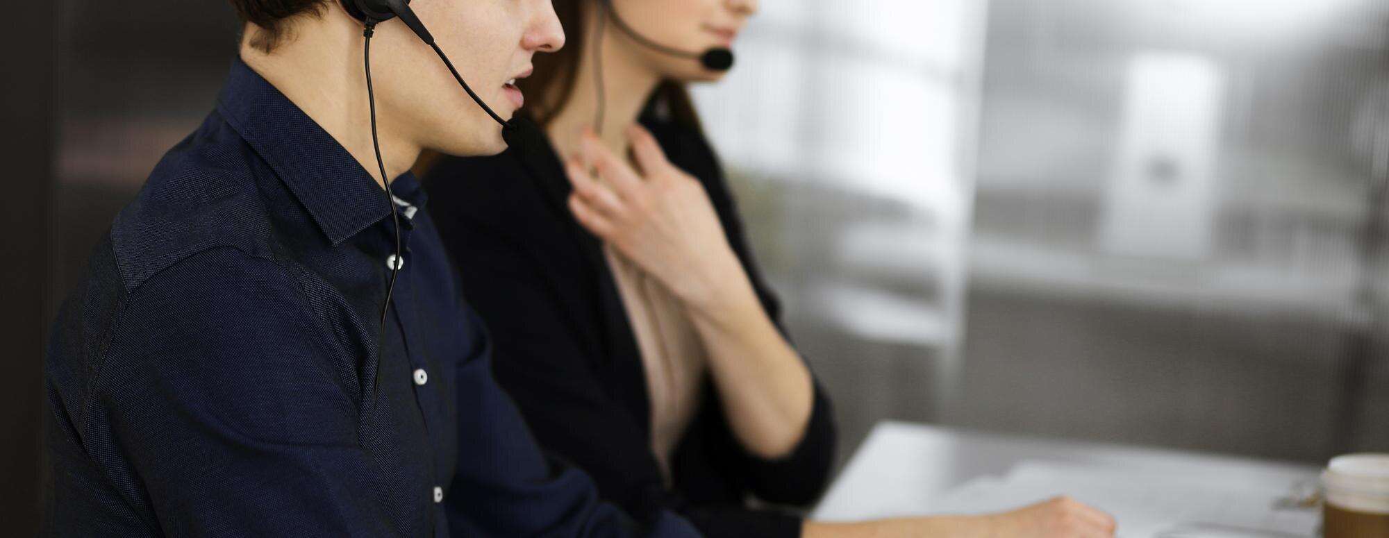 outsourced chat support vs in-house