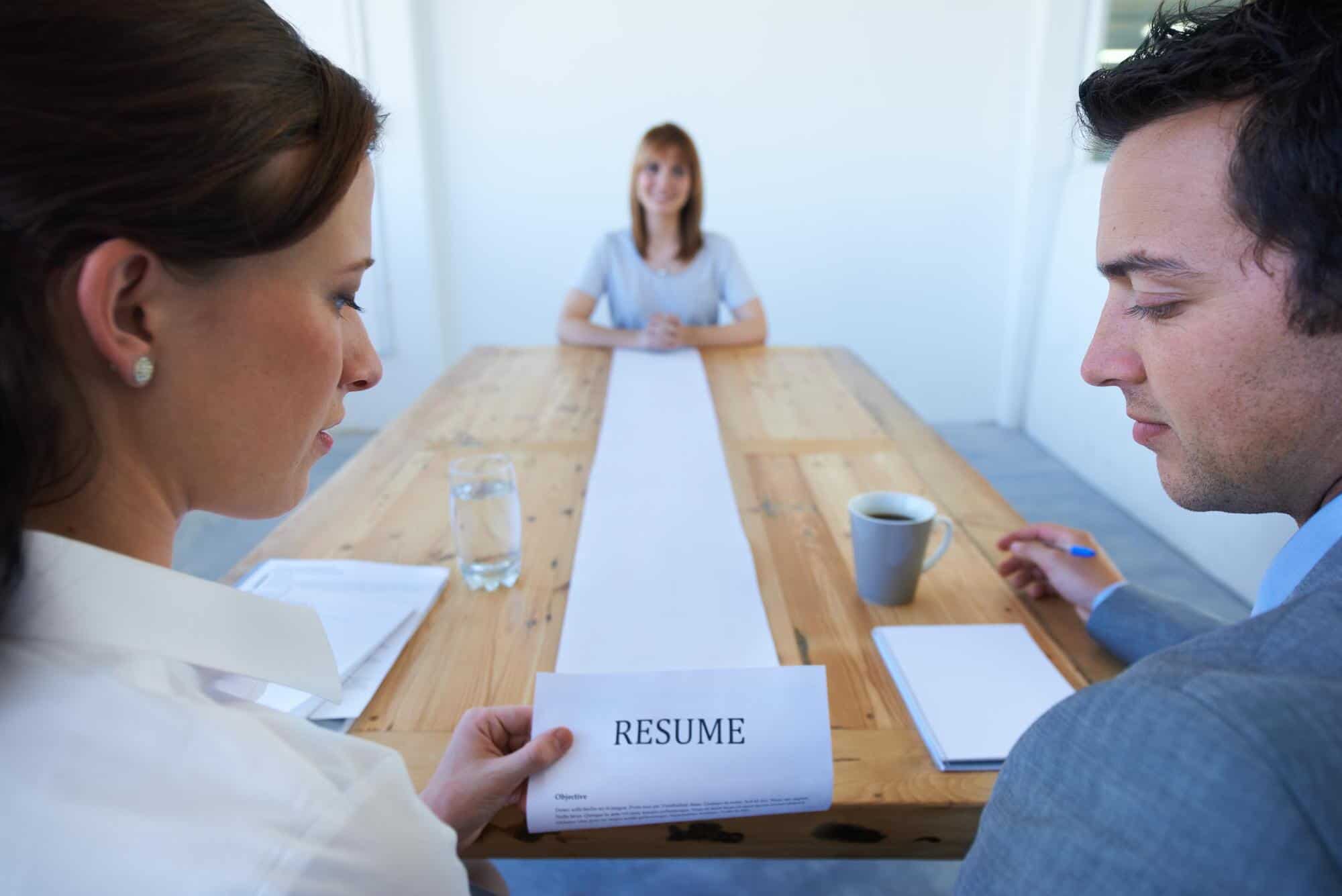Employer of Record vs Traditional Hiring
