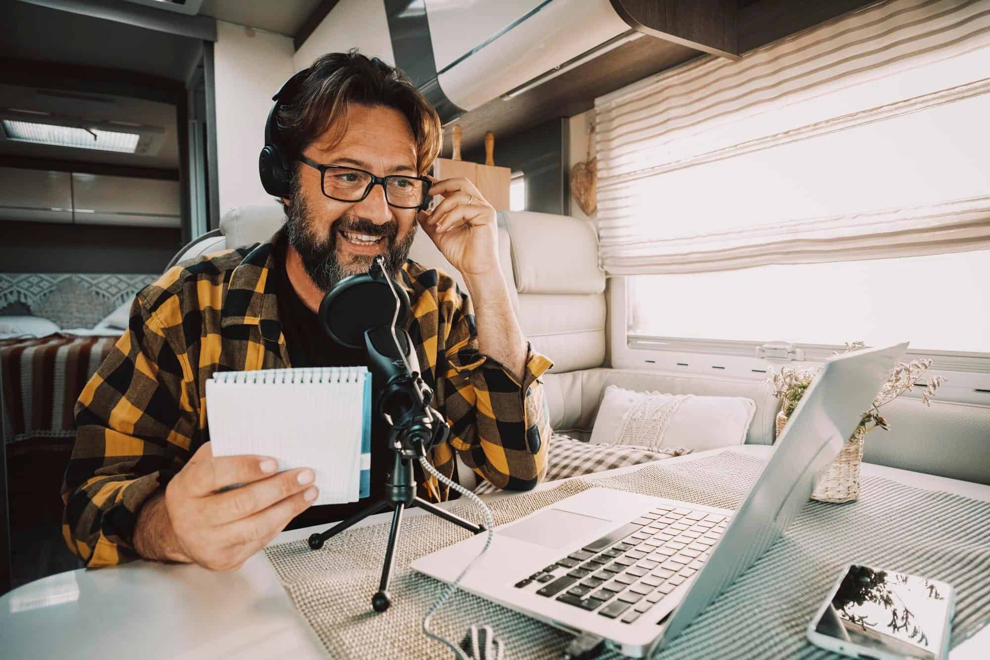 remote creative copywriter