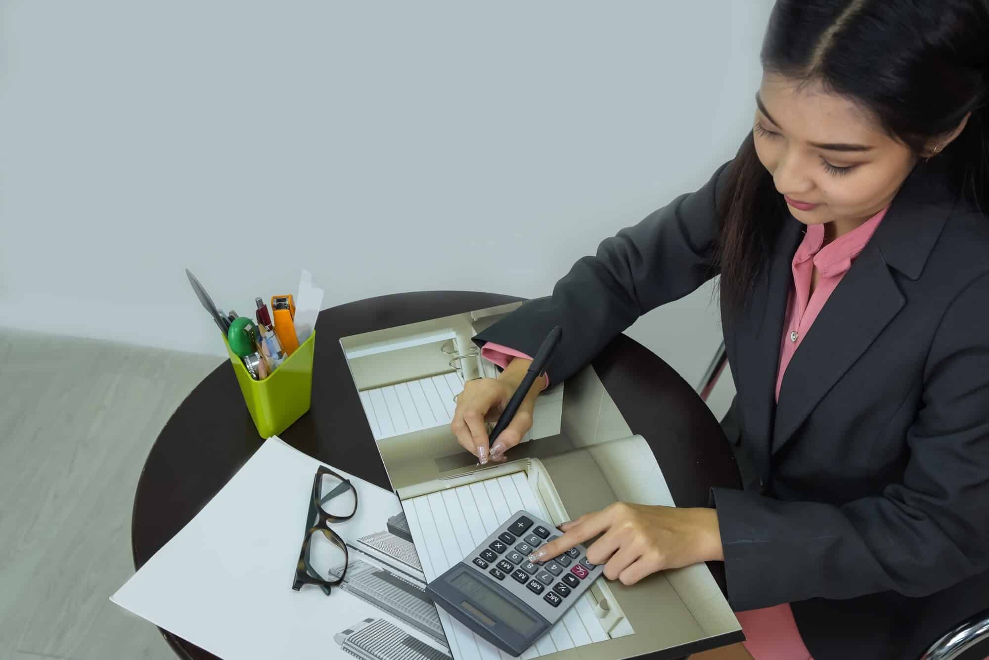 Sri Lanka finance and accounting