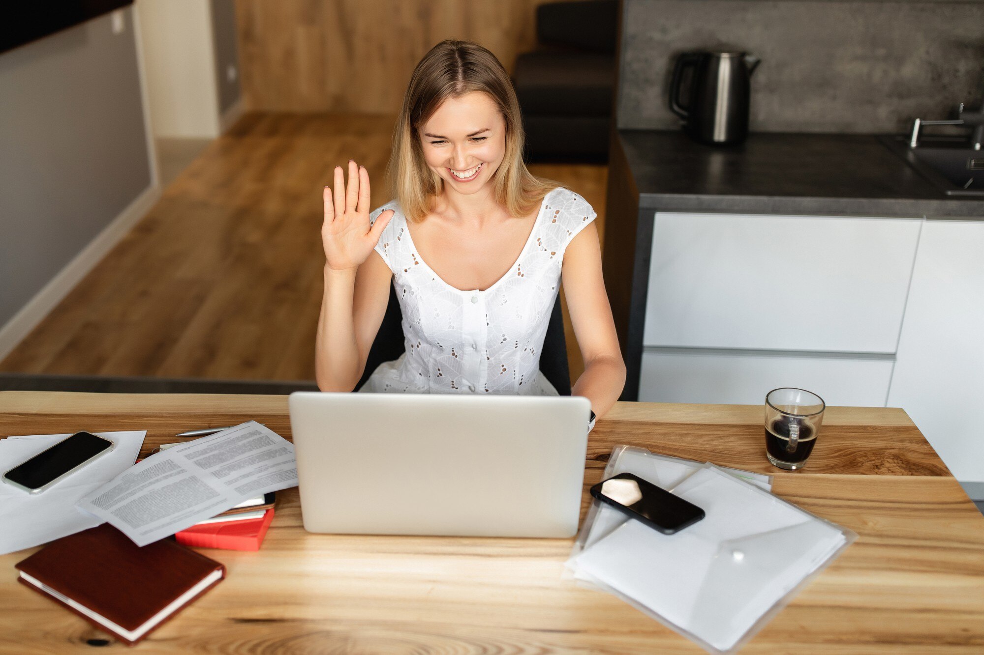 Top closers chase 2026 remote closing pay with accelerators. **Remote Closing Salary**