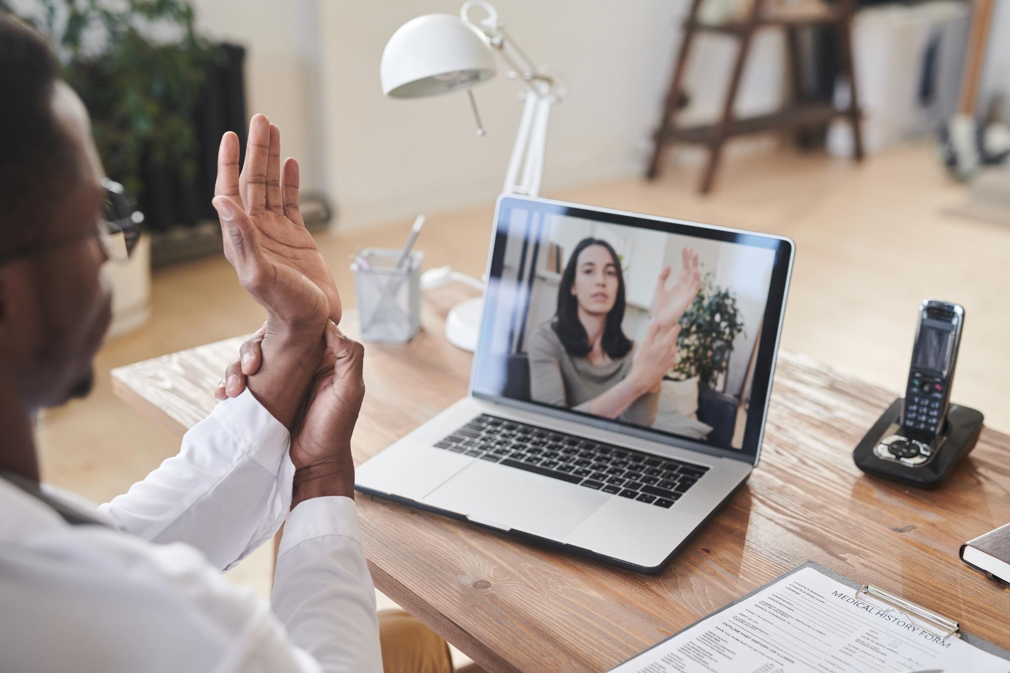 Virtual interview mistakes that quietly kill your offer. virtual interview tips